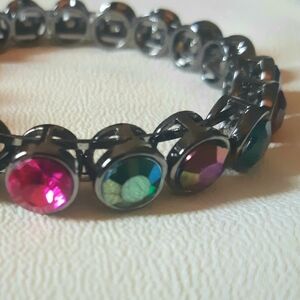 Vintage Gunmetal Vibrant Magnetic Closure Multicolour Bracelet 3 Inch Diameter
